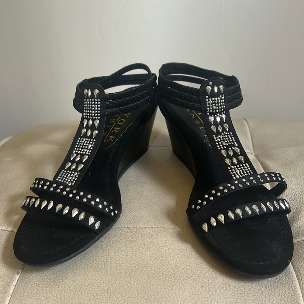 Women’s wedge open toes shoes